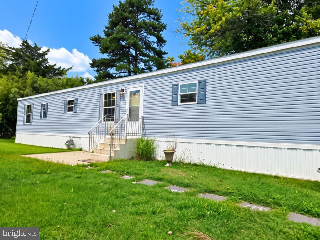 71 COLONIAL DR, CHESILHURST, NJ 08089 — exterior