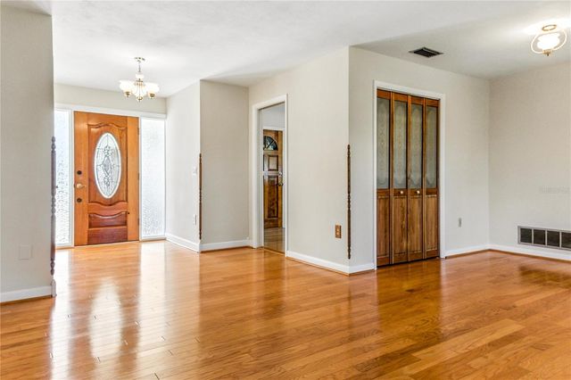 13883 JAMAICA DRIVE, Seminole, FL 33776