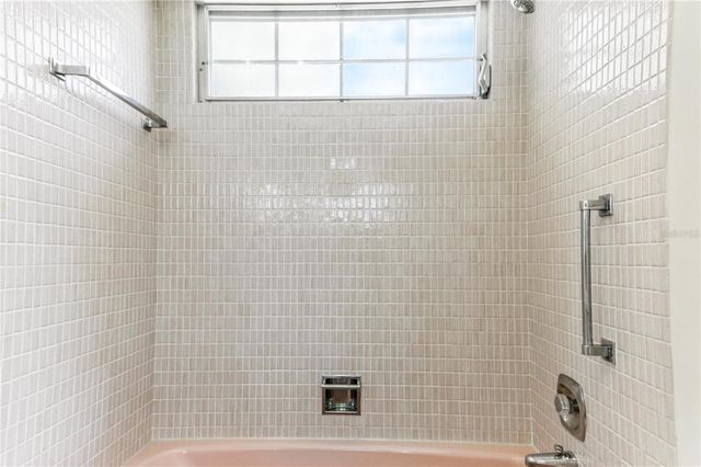 13883 JAMAICA DRIVE, Seminole, FL 33776