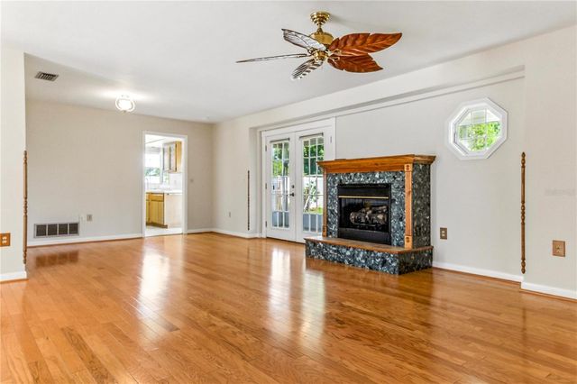 13883 JAMAICA DRIVE, Seminole, FL 33776