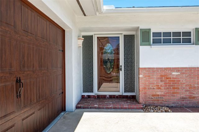 13883 JAMAICA DRIVE, Seminole, FL 33776