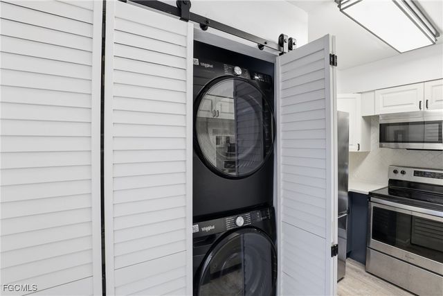 1103 SE 8th TER Unit D, Cape Coral, FL 33990