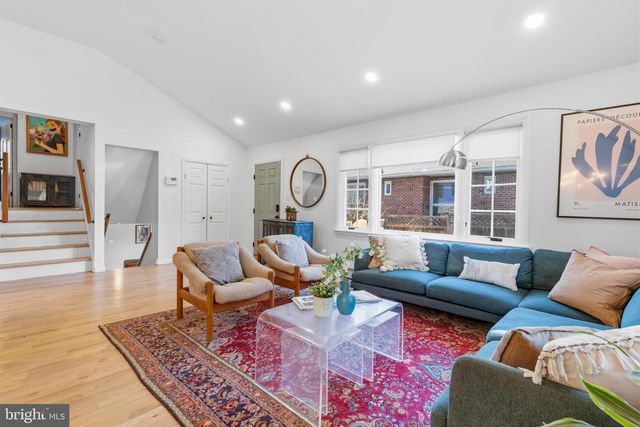 323 E GOWEN AVE, Philadelphia, PA 19119