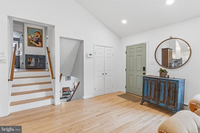 323 E GOWEN AVE, Philadelphia, PA 19119