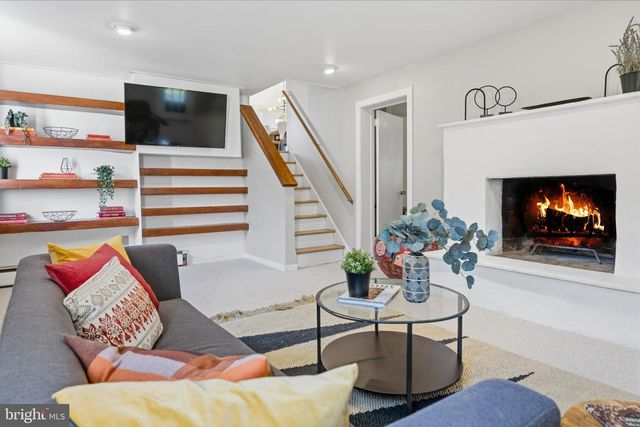 323 E GOWEN AVE, Philadelphia, PA 19119