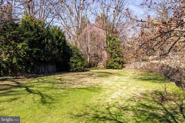 323 E GOWEN AVE, Philadelphia, PA 19119