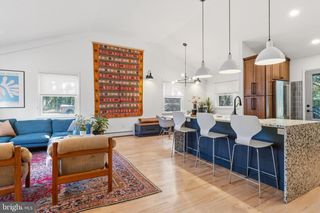 323 E GOWEN AVE, Philadelphia, PA 19119