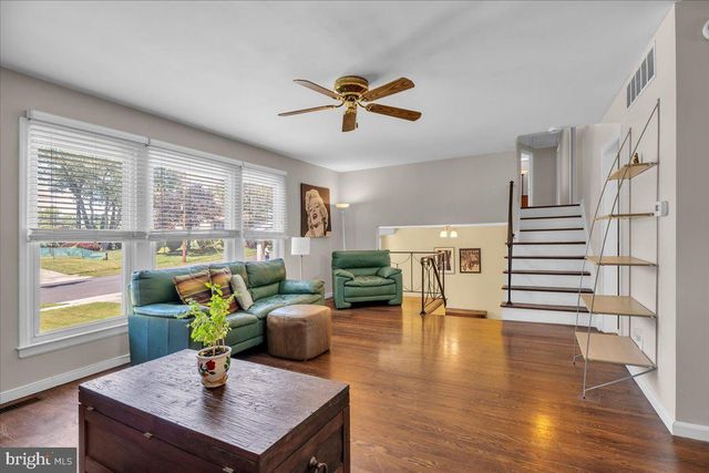 1105 HUDSON AVE, Voorhees, NJ 08043