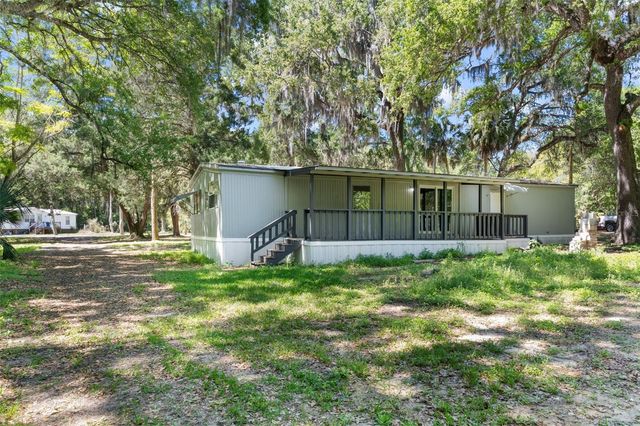 3547 CR 405, Lake Panasoffkee, FL 33538