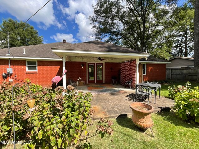 814 Windsor Road, Grenada, MS 38901