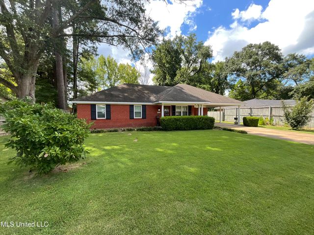 814 Windsor Road, Grenada, MS 38901