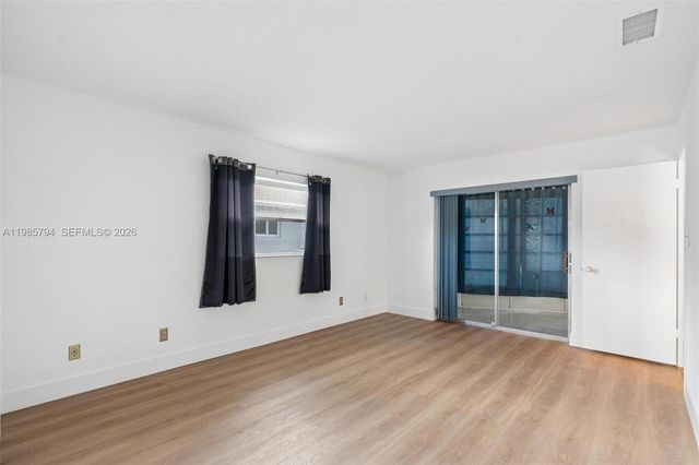 9306 NW 80th St, Tamarac, FL 33321