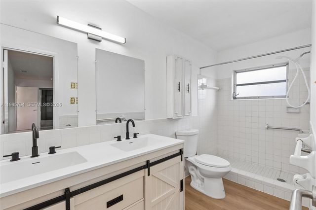 9306 NW 80th St, Tamarac, FL 33321