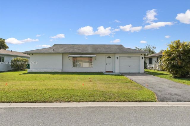 9306 NW 80th St, Tamarac, FL 33321