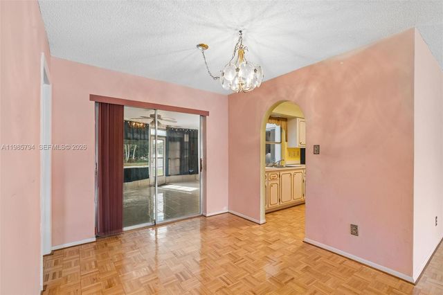 9306 NW 80th St, Tamarac, FL 33321