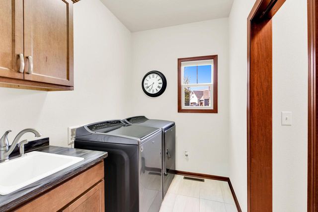 W142S7831 Freedom AVENUE, Muskego, WI 53150