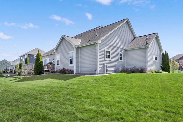 W142S7831 Freedom AVENUE, Muskego, WI 53150