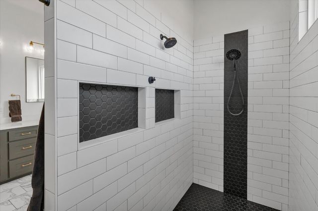 1250 Turpin Lake Road, Poolville, TX 76487