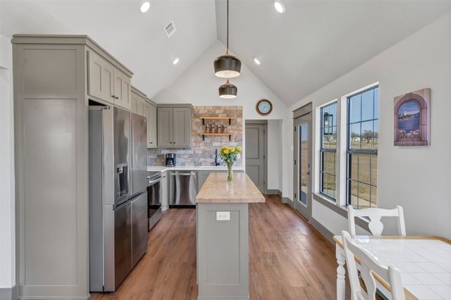 1250 Turpin Lake Road, Poolville, TX 76487