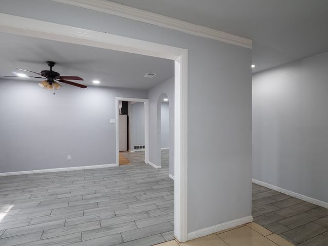 605 Blue Lake Drive, Fort Worth, TX 76103