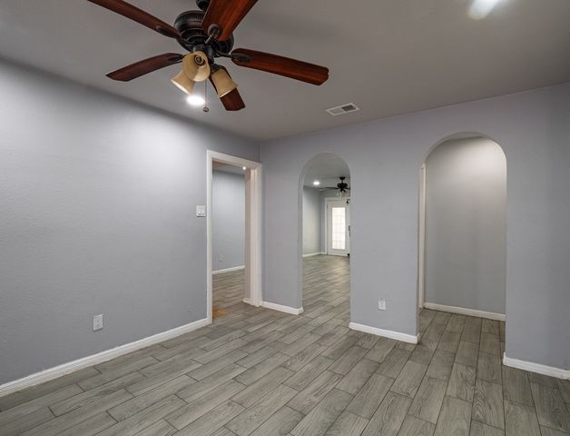 605 Blue Lake Drive, Fort Worth, TX 76103