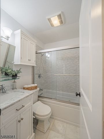 45 Betts Ave, Lawrence Twp., NJ 08648