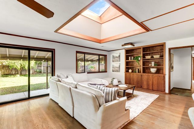 1302 Oak Ave, Davis, CA 95616