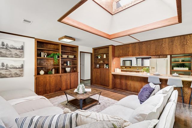 1302 Oak Ave, Davis, CA 95616