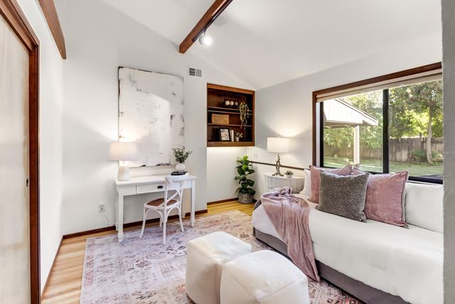 1302 Oak Ave, Davis, CA 95616