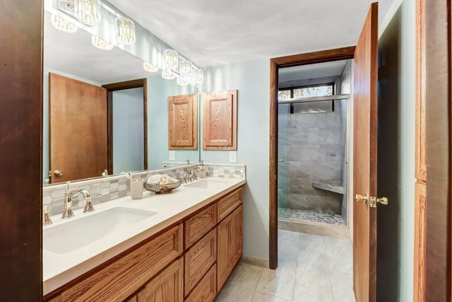 1302 Oak Ave, Davis, CA 95616