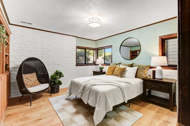 1302 Oak Ave, Davis, CA 95616