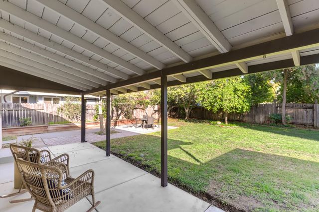 1302 Oak Ave, Davis, CA 95616