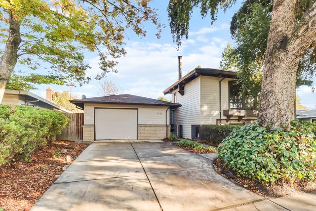 1302 Oak Ave, Davis, CA 95616