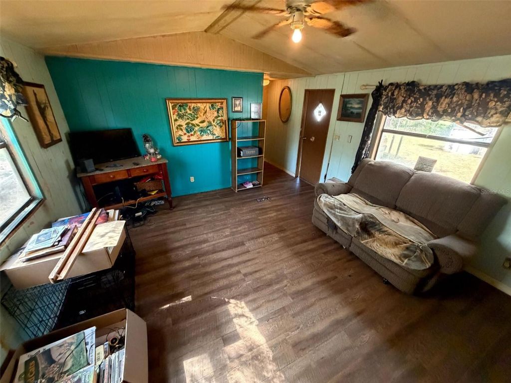 Image 5 of property listing at 5175 W WINTER SUN LANE, Homosassa, FL 34446