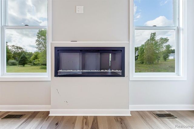 9758 Iosco Ridge Drive, Gregory, MI 48137