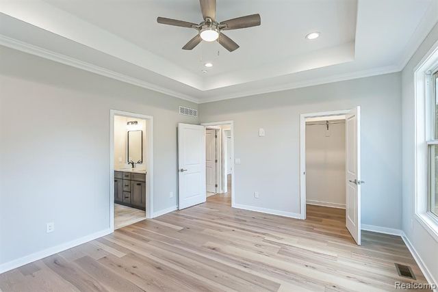 9758 Iosco Ridge Drive, Gregory, MI 48137