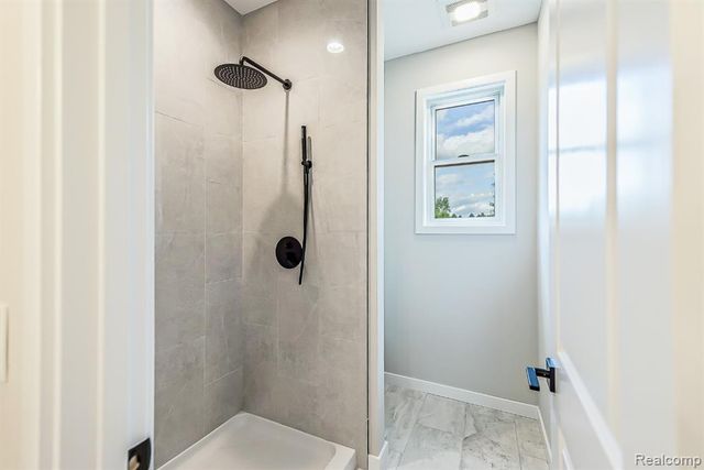 9758 Iosco Ridge Drive, Gregory, MI 48137