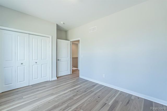 9758 Iosco Ridge Drive, Gregory, MI 48137