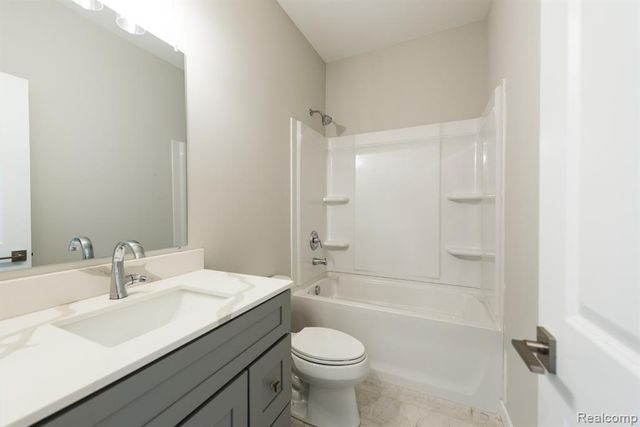 9758 Iosco Ridge Drive, Gregory, MI 48137