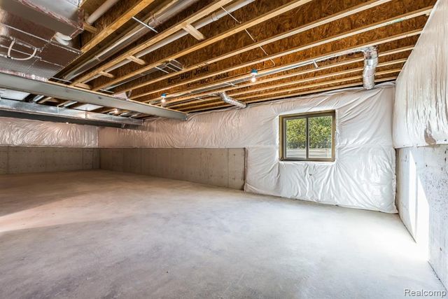 9758 Iosco Ridge Drive, Gregory, MI 48137