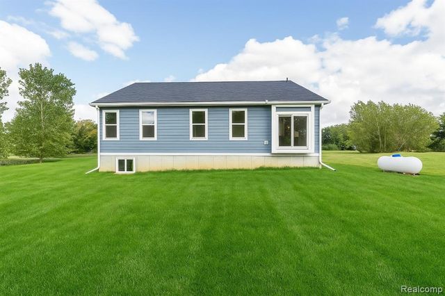 9758 Iosco Ridge Drive, Gregory, MI 48137