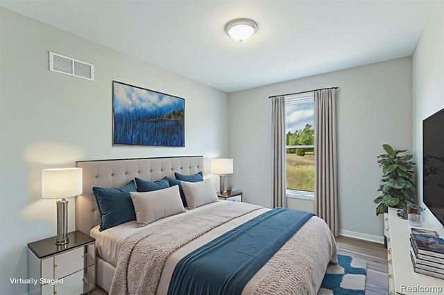 9758 Iosco Ridge Drive, Gregory, MI 48137