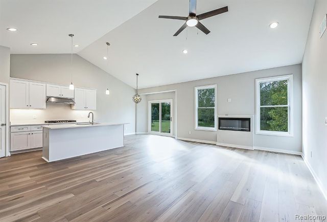 9758 Iosco Ridge Drive, Gregory, MI 48137