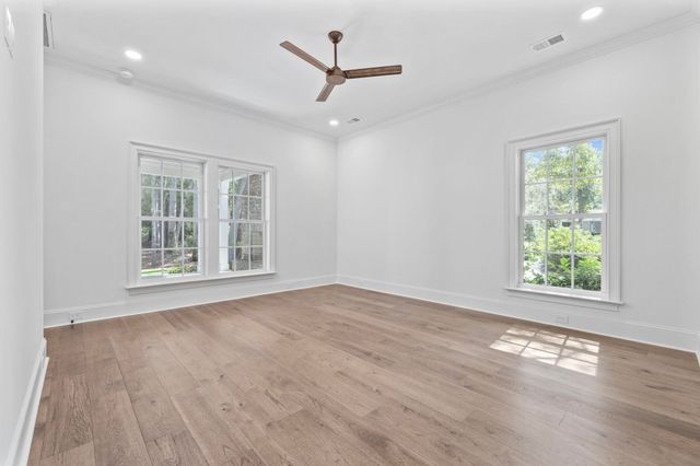 62 Makepeace Pl., Pawleys Island, SC 29585