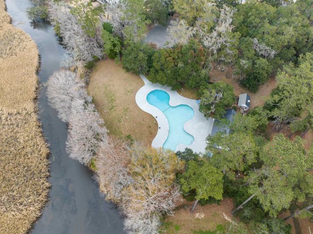 62 Makepeace Pl., Pawleys Island, SC 29585