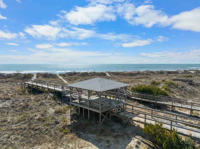 62 Makepeace Pl., Pawleys Island, SC 29585