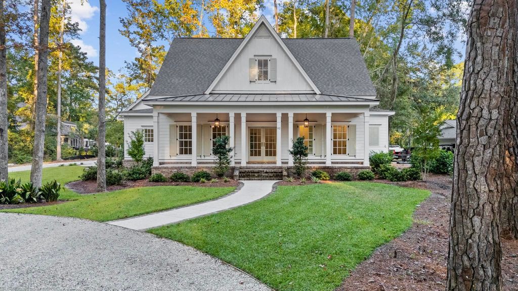 62 Makepeace Pl., Pawleys Island, SC 29585