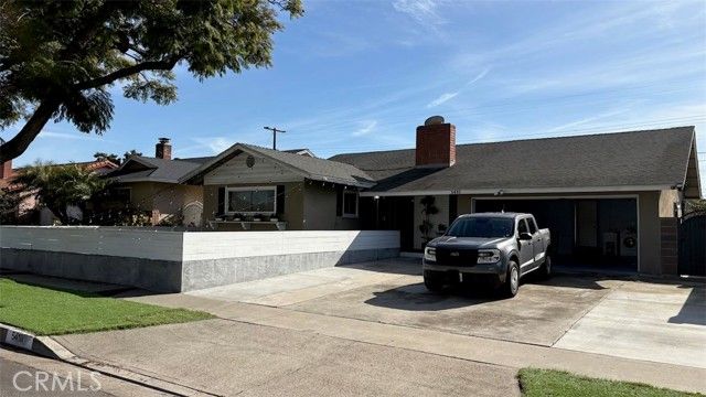 5410 W Davit Avenue, Santa Ana, CA 92704