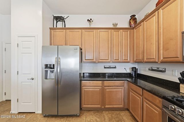 6769 W Fishermans Drive, Tucson, AZ 85757