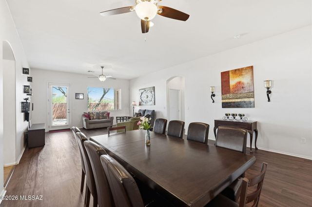 6769 W Fishermans Drive, Tucson, AZ 85757